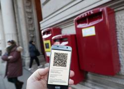 Covid, Tribunale di Firenze assolve pasticcere, al lavoro senza Green pass: "Fatto tenue, non punibile"
