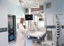 Milano, partorisce in un capannone e lascia la neonata in ospedale: "Tenetela voi", nuovo 'caso Enea'