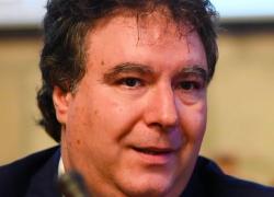 Mauro Mantovani, immunologo: "Vaccino Covid dannoso soprattutto per i sani, reazioni avverse anche per overstimolazione del sistema immunitario" - ESCLUSIVA