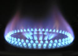 Bollette luce e gas, nuovi aumenti in arrivo: stangata fino a 459 euro in più all'anno 
