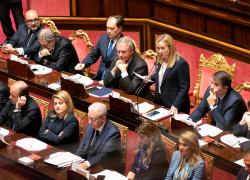 Equo compenso è legge, anche la Camera approva la proposta. Meloni: "Attesa da anni"