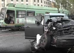 Ciro Immobile, incidente d’auto con un tram a Roma, era con le figlie. Il calciatore: "Mi fa male il braccio"

