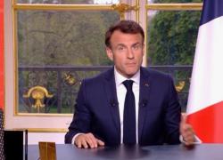 Macron, discorso su riforma pensioni: "Era necessaria", francesi protestano con pentole e mestoli 