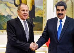 Russia - Venezuela, Lavrov incontra Maduro e lo invita a Mosca. Caracas: "Rafforzati i rapporti bilaterali"