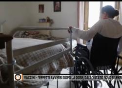 Fuori dal coro, donna in sedia a rotelle dopo la seconda dose di vaccino Covid: "Dallo Stato solo silenzio" - VIDEO