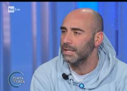 Porta a Porta, Donato De Caprio sull'omicidio della mamma: "Non so come abbia fatto Stefania Rossolillo ad entrare" - VIDEO