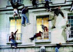 Leandro Erlich, un gigante dell'immaginazione