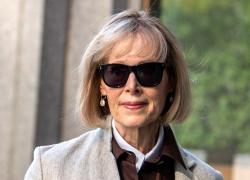 Trump al processo per stupro. La giornalista Elizabeth Jean Carroll: "Mi ha violentata e diffamata"