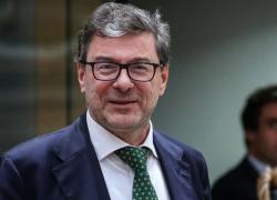 Fringe benefit, la proposta di Giorgetti: "Soglia più alta per chi ha figli". Meloni incontrerà i sindacati