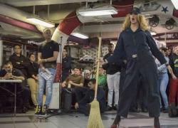 Usa, un influencer drag queen per convincere le nuove reclute ad arruolarsi in Marina