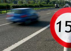 Limiti di velocità, gli italiani dicono sì ai 150 chilometri orari in autostrada