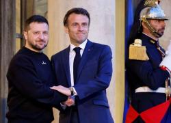 Ucraina, incontro Macron-Zelensky come Napoleone-Schwarzenberg per nuova Campagna di Russia, sul tavolo sostegno militare a Kiev e il  "vertice dei volenterosi" 