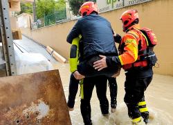 Maltempo Emilia-Romagna, 14 morti, 20mila sfollati e 23 fiumi esondati.  Evacuazioni a Ravenna, Lugo allagata