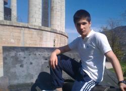 Traian Calancea, 24 anni, morte improvvisa 10 giorni dopo vaccino Pfizer. Procura chiede archiviazione ma giudice dispone nuove indagini