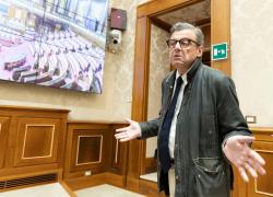 Terzo Polo, Calenda spara a zero su Renzi: "Da Italia Viva ogni giorno randellate, eppure ci avevo creduto"
