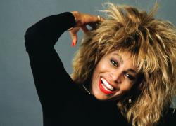 Addio a Tina Turner, morta a 83 anni la regina del rock'n roll: si è spenta dopo una lunga malattia