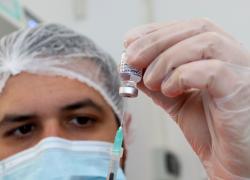 CEO più pagati al mondo delle case farmaceutiche nel 2022, la classifica: Albert Bourla (Pfizer) a $ 30,5 mln, Stéphane Bancel (Moderna) a $ 19,3 mln