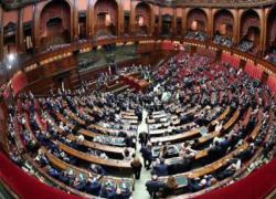 Maternità surrogata, sì della Commissione Giustizia: sarà reato universale, testo alla Camera il 19/06