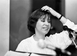 Addio a Astrud Gilberto, morta una delle grandi protagoniste della Bossa Nova. Aveva 83 anni 