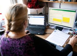 Smart working, proroga al 31 dicembre 2023 per fragili e per i genitori di under 14 nel settore privato