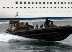 Nave turca della Galata Seaways liberata davanti Napoli dalle forze speciali del San Marco e degli incursori del COMSUBIN. Era stata sequestrata da 15 migranti  