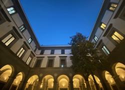 Un pezzo di Milano a Napoli, nel cortile rinascimentale di Palazzo Gravina. approda Elle Getting Greener