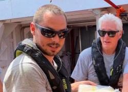 Open Arms, Richard Gere testimonierà contro Matteo Salvini. L’ex premier: “Noi porteremo Lino Banfi”
