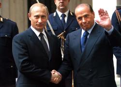 “Putin era pronto a partecipare al funerale di Berlusconi”. Le ore concitate per la decisione tra mandato di arresto internazionale (non applicabile in Italia), imbarazzo delle Istituzioni e mancato invito - Il RETROSCENA