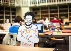 Patrick Zaki consegna la tesi di laurea e prova a rientrare in Italia : "Chiedo alle autorità egiziane di discuterla a Bologna"
