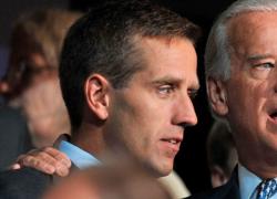 Usa, Hunter Biden patteggerà per i reati di evasione fiscale e possesso illegale di armi per evitare il carcere 