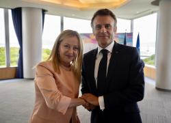 Incontro tra Macron e Meloni a Parigi: sul tavolo Expo Roma 2030, Vivendi - Rete Tim e aiuti per l'Ucraina 