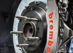 Brembo, il titolo cade. Il mercato fiuta un transformational deal (fusione con Pirelli?) e teme un aumento di capitale