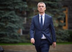 Nato, Stoltenberg verso la proroga del mandato di un anno dopo lo stallo sul successore, poi sfida Sanchez-von der Leyen