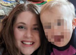 Ohio, bambino di 2 anni spara e uccide la madre incinta di 8 mesi Laura Ilg con la pistola del padre