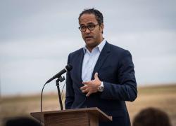 Usa, Will Hurd candidato alle primarie del Partito Repubblicano. Contro di lui le corazzate Trump e De Santis
