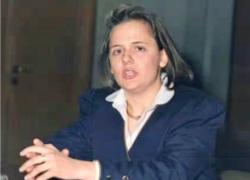 Professoressa assenteista, la denuncia dell'allieva: “Voti alti in cambio del nostro silenzio. Lamentati, ma non è servito a niente”