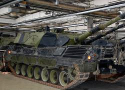 Guerra Ucraina, 96 Leopard 1 “abbandonati” in Italia: stop della Svizzera all’azienda di armamenti Ruag per l’esportazione