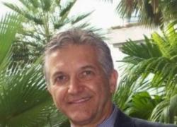 Isidoro, medico e biologo: “I danni da vaccino insorgono anche mesi dopo la puntura”