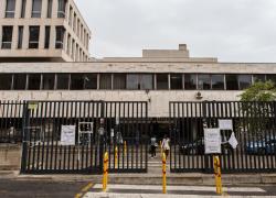Taranto, violenza sessuale su ragazzino di 16 anni, infermiere 54enne condannato a 6 anni e 3 mesi: denunciato dalla madre della vittima insospettita dal legame morboso