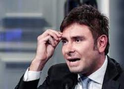 Ucraina, Di Battista: “La guerra conviene ai fondi d’investimento e alle fabbriche di armi degli Usa” - VIDEO