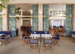 La maison Prada è sempre più dolce con l'acquisizione dello storico Caffè Principe a Forte dei Marmi