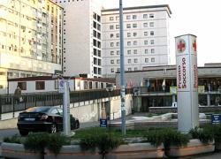Padova, sesso in ospedale con il compagno ricoverato, davanti ai pazienti: 40enne entra in reparto travestita da medico