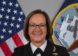Lisa Franchetti a capo della Marina Militare USA, prima donna nella storia: chi è l'italoamericana nominata da Biden 