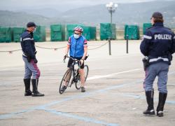 Bolzano, violò la quarantena da positivo al Covid: assolto, non dovrà pagare 4mila euro di multa. "Confinamento incostituzionale"
