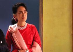Myanmar, Aung San Suu Kyi, leader birmana, lascia la prigione: trasferita in "sede governativa",  incontrerà Deng Xijuan