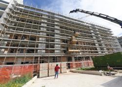 Trani, malore improvviso per Arcangelo Sifo, operaio edile 53enne: morto sull'impalcatura 
