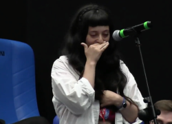 Giorgia Vasaperna a Pichetto Fratin: “Ho l’ecoansia, il mondo brucia, non ho futuro”. E scoppia a piangere. Dalla “pandemenza” all’ecofobia - VIDEO