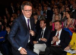 Calenda-Renzi e i bisticci estivi tra Capalbio e Twiga: "Inopportuno Boschi, Bonifazi e Nobili da Santanchè"; "Carlo da Capalbio vuole lo stato etico”