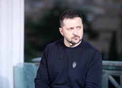 Corruzione in Ucraina, Zelensky: “Licenziati capi regionali del reclutamento, si arricchivano illegalmente”