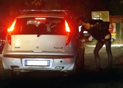 Sex workers, proposta dei Radicali: “Lavoro sessuale professione autonoma”, Codacons: “3,6 mld € di fatturato annuo”